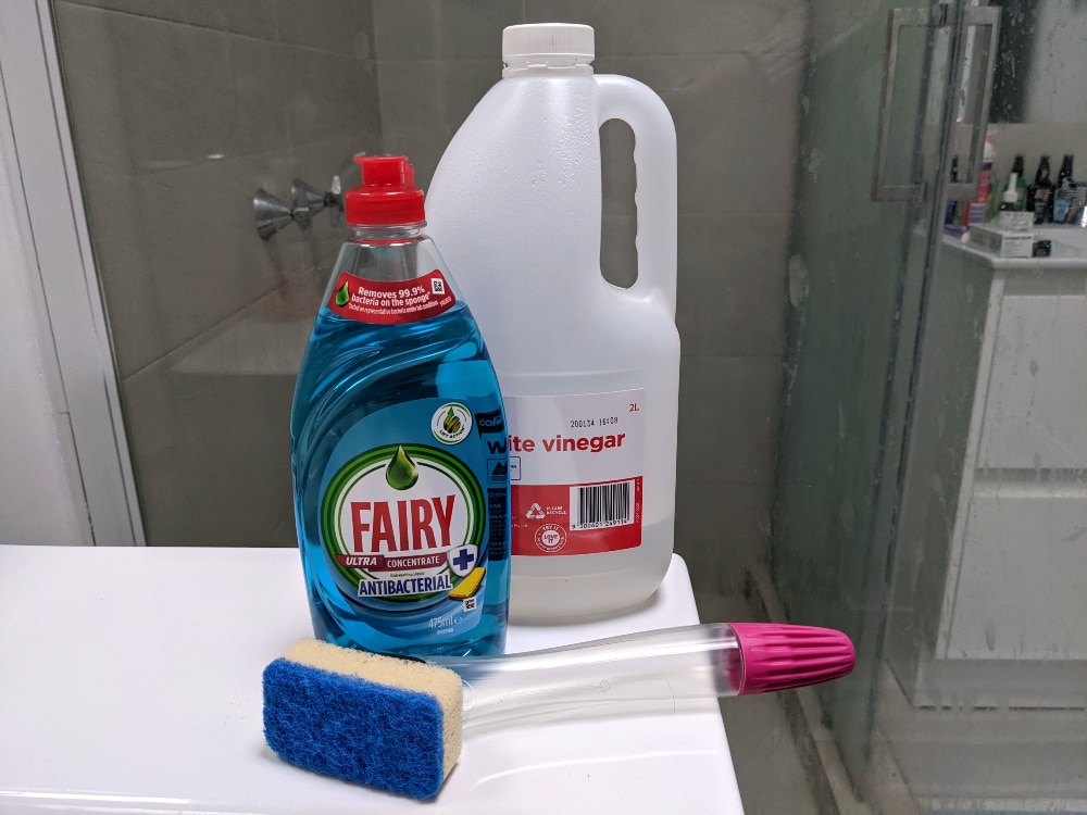 vinegar and dish soap for shower